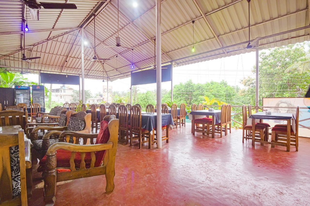 Hotel Fabexpress Vincy Palace, Mandrem Beach Esterno foto